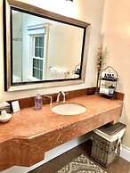 Greenview Manor Luxury Bed & Breakfast