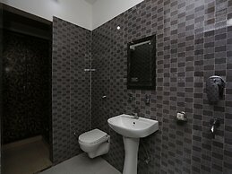 OYO 28440 Mk Hotel And Restaurant