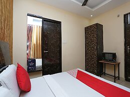 OYO 28440 Mk Hotel And Restaurant