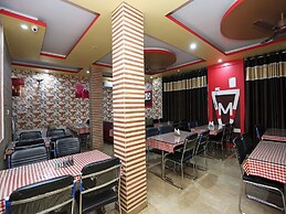 OYO 28440 Mk Hotel And Restaurant
