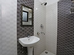 OYO 28440 Mk Hotel And Restaurant