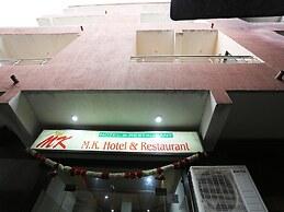 OYO 28440 Mk Hotel And Restaurant