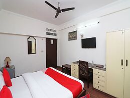 OYO 29566 Hotel Mid Town