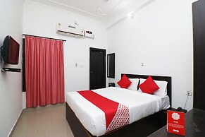 OYO 24199 Hotel Ojus Tower