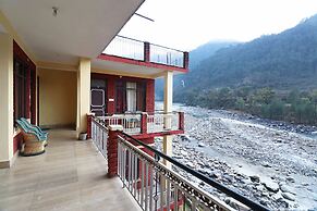 OYO 23275 Shiv Ganga View
