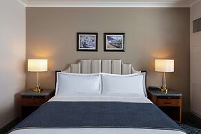 Higgins Hotel, Official Hotel of The National WWII Museum, Curio Colle