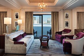 Higgins Hotel, Official Hotel of The National WWII Museum, Curio Colle