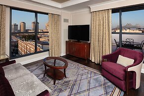 Higgins Hotel, Official Hotel of The National WWII Museum, Curio Colle