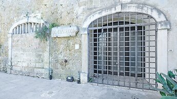 Castello Risolo Specchia