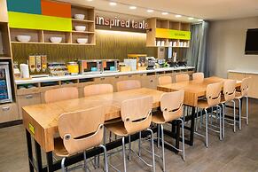 Home2 Suites by Hilton Bakersfield