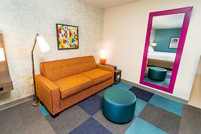 Home2 Suites by Hilton Bakersfield