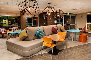 Home2 Suites by Hilton Bakersfield