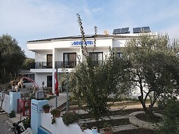 Deniz Otel