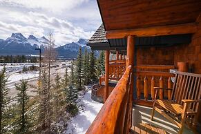 A Bear and Bison Inn