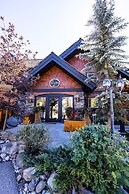 A Bear and Bison Inn