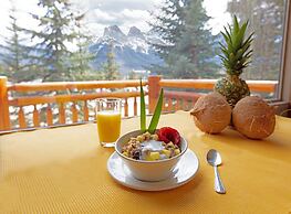 A Bear and Bison Inn