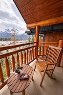 A Bear and Bison Inn