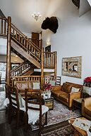 A Bear and Bison Inn