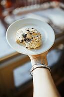 A Bear and Bison Inn