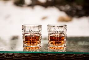 A Bear and Bison Inn