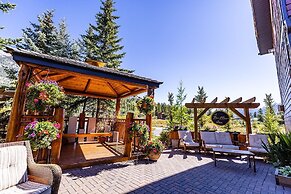 A Bear and Bison Inn