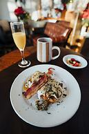 A Bear and Bison Inn