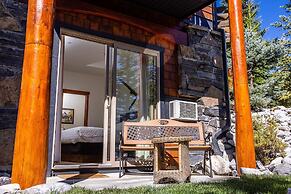 A Bear and Bison Inn