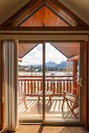 A Bear and Bison Inn