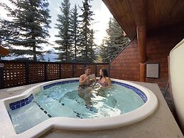 A Bear and Bison Inn