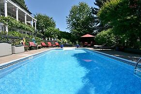 A Touch of English Bed & Breakfast