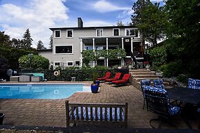 A Touch of English Bed & Breakfast