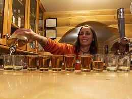 Majestic Valley Wilderness Lodge