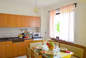 Apartments Lounger Frkovic