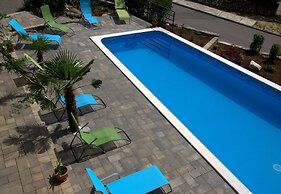 Apartments Lounger Frkovic