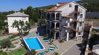 Apartments Lounger Frkovic