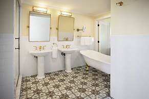 Grassy Flats Resort & Beach Club