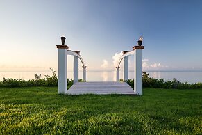 Grassy Flats Resort & Beach Club