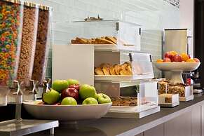 La Quinta Inn & Suites by Wyndham Burlington