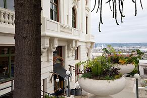 McMenamins Elk Temple