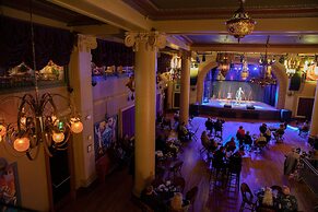 McMenamins Elk Temple