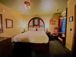 McMenamins Elk Temple