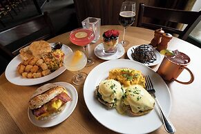 McMenamins Elk Temple