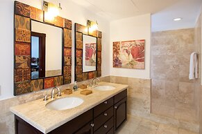 Aqua Vue by Island Properties Online