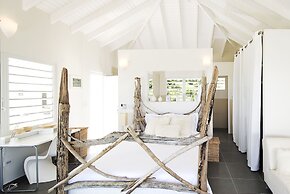 Alizee by Island Properties Online