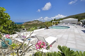 Alizee by Island Properties Online