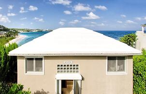 Beach House Younes by Island Properties Online