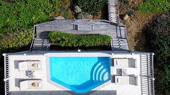 Beach House Younes by Island Properties Online