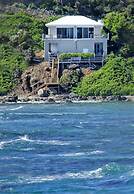 Beach House Younes by Island Properties Online