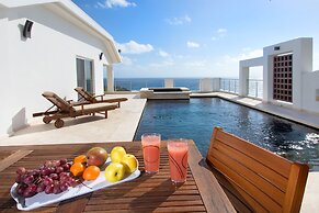 Paradiso by Island Properties Online