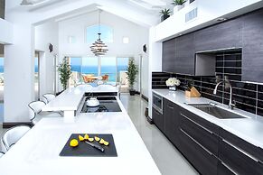 Paradiso by Island Properties Online